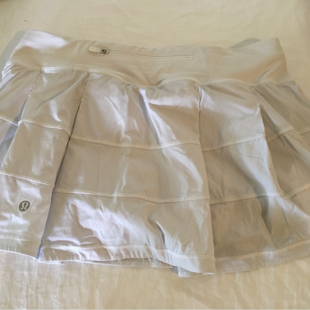 🎉Lululemon tennis skirt. Excellent condition.🎉